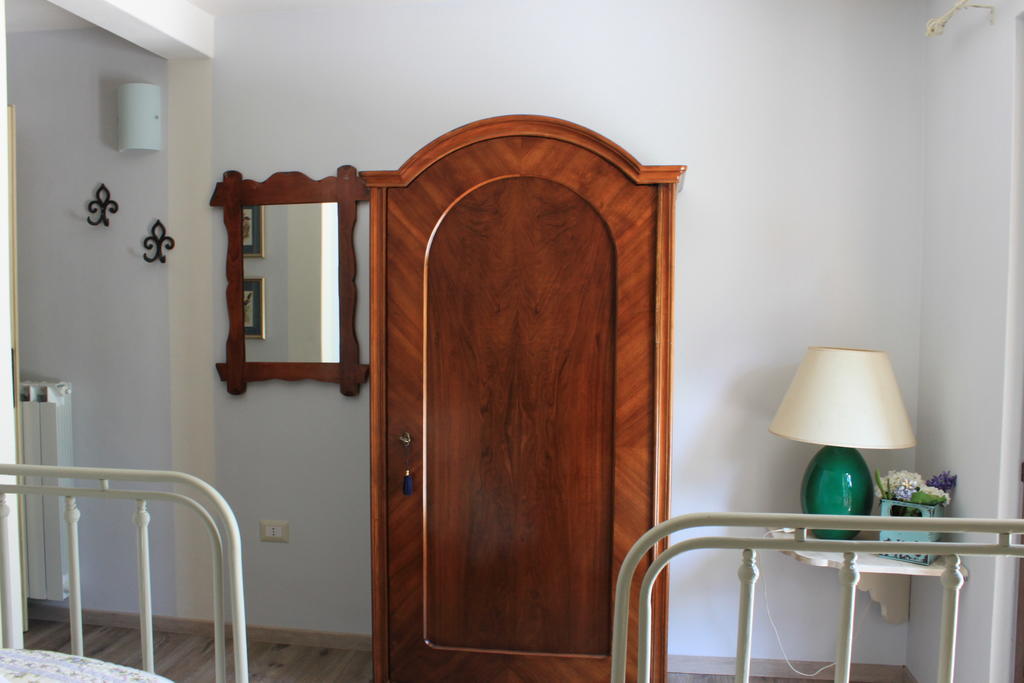Torre Del Falco Guest House Spoleto Exterior photo